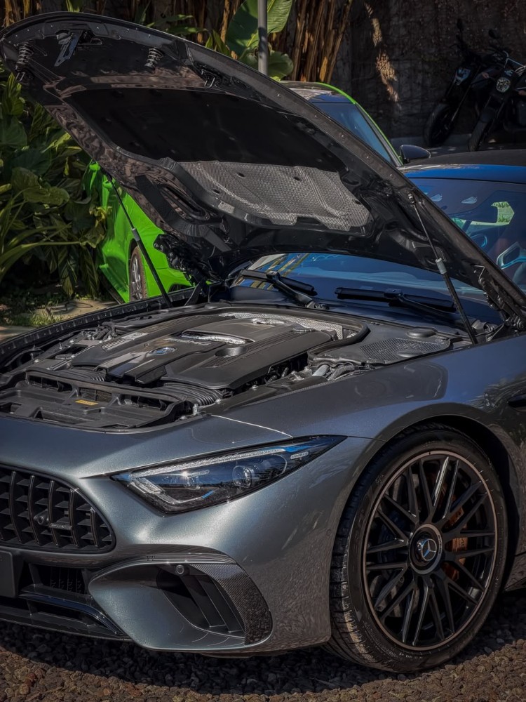 Mercedes-Benz SL63 AMG — foto 12